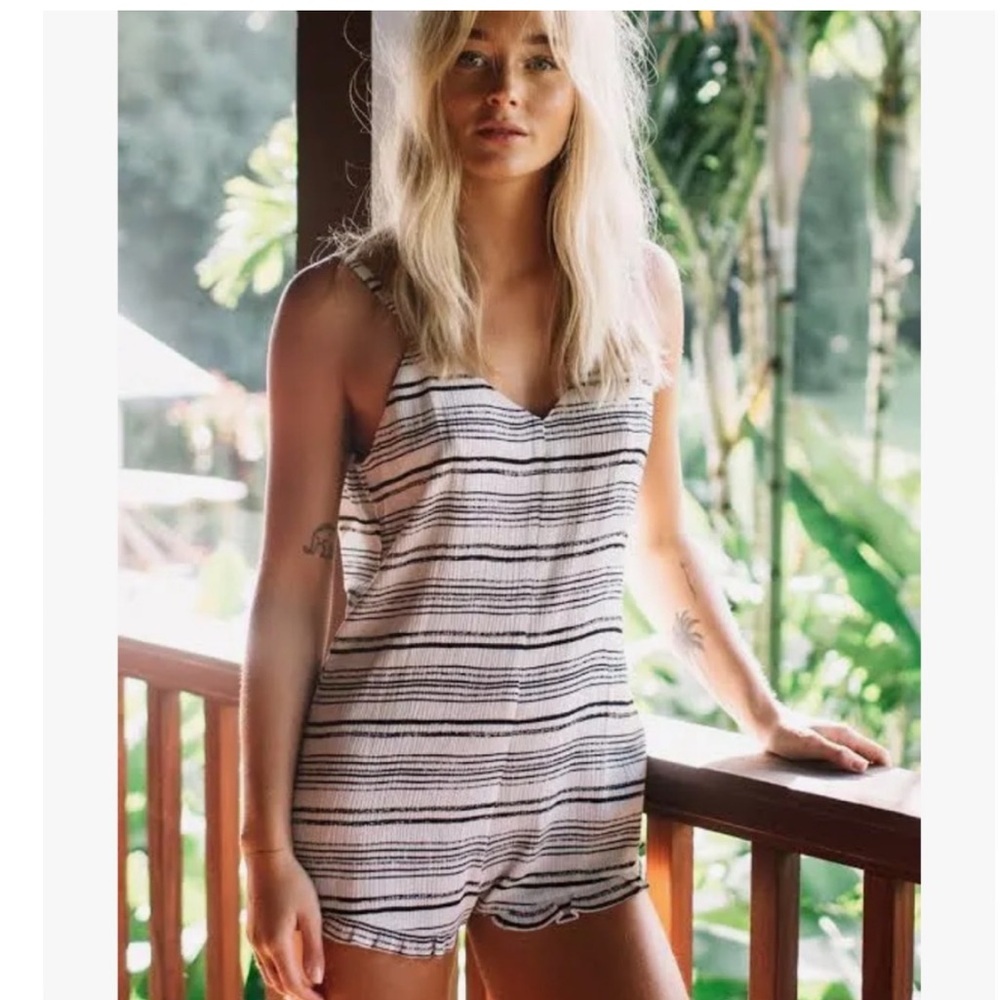Spiritual Gangster Women's Brushstroke Stripe Playa Romper